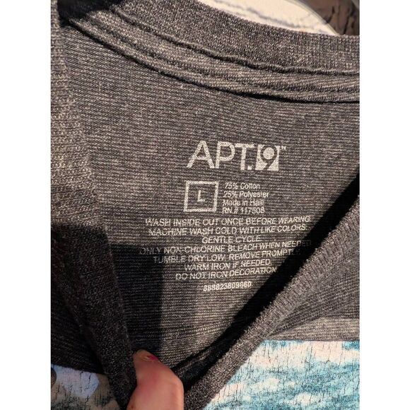 Apt. 9 Short sleeve t-shirt size large.* - Picture 4 of 4